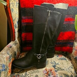 GBG Los Angeles Wide calf bootsnew with tags